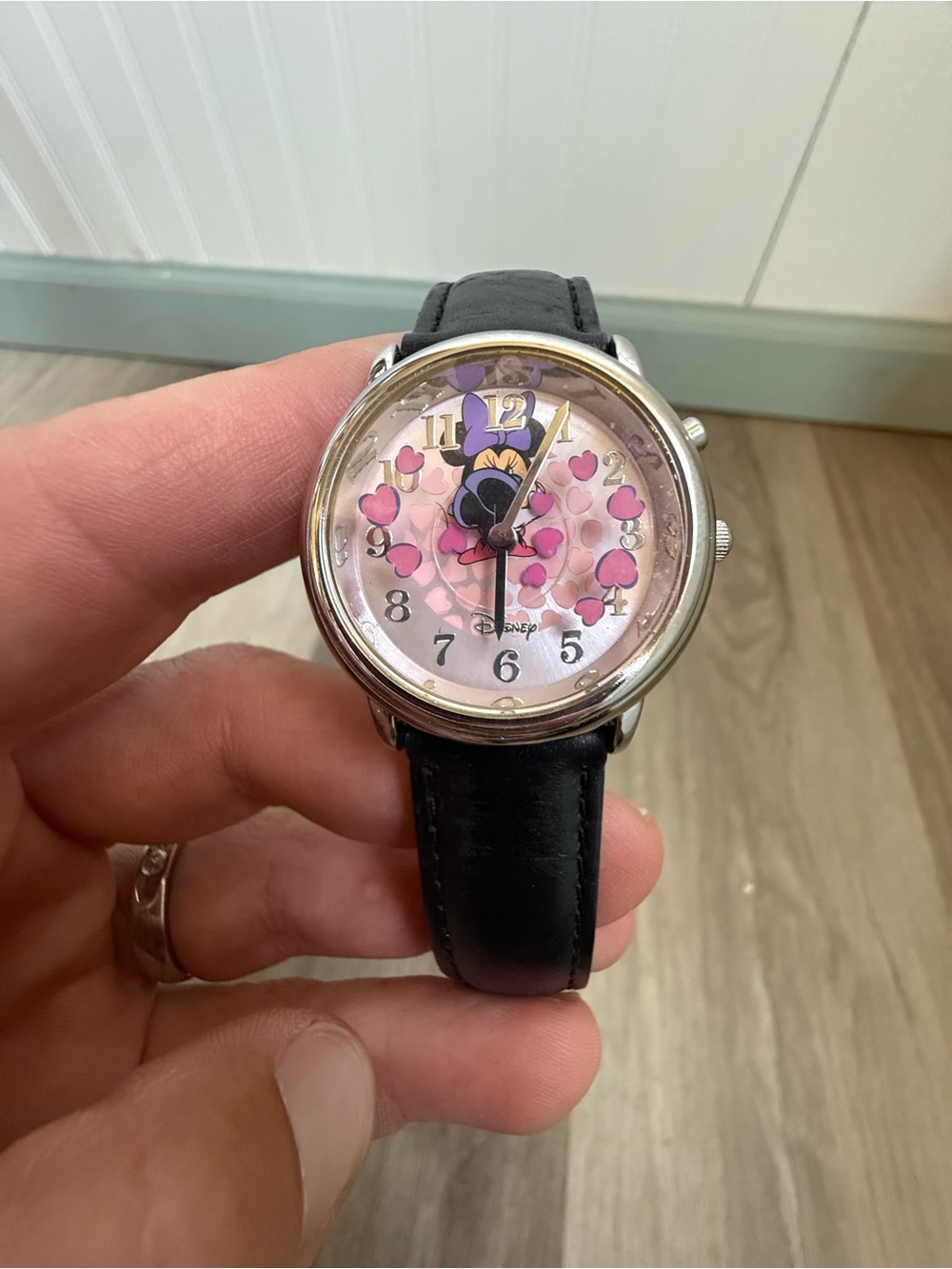 Disney Minnie Mouse Animated Watch with Leather Strap
